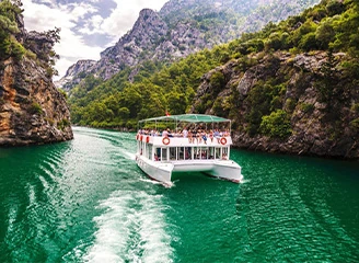 Green Canyon Boat Trip with Unlimited Drinks and Lunch